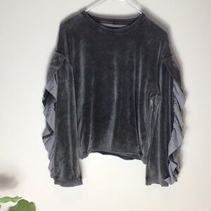 Mustard Seed > Gray Frill Sweatshirt Small